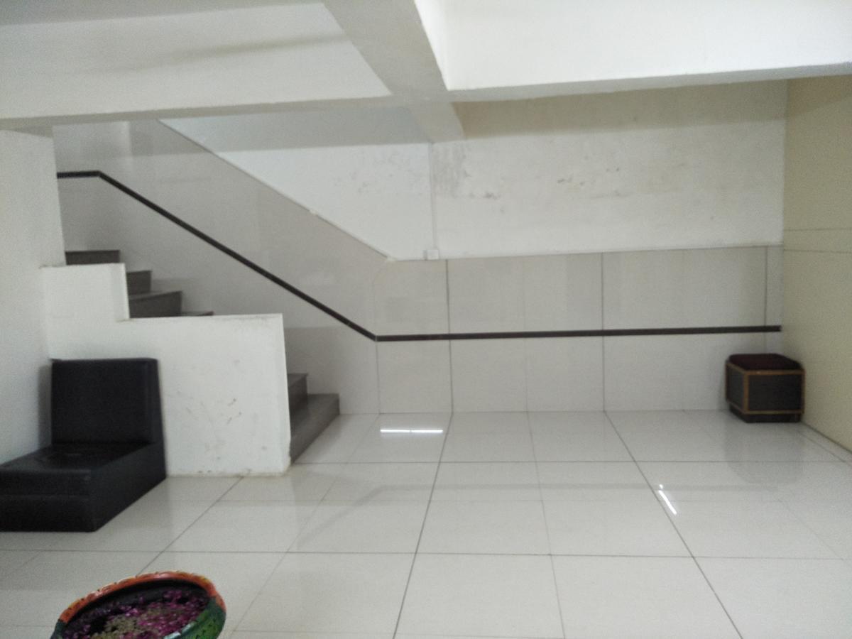 Night Halt Dormitory Ahmedabad Exterior foto